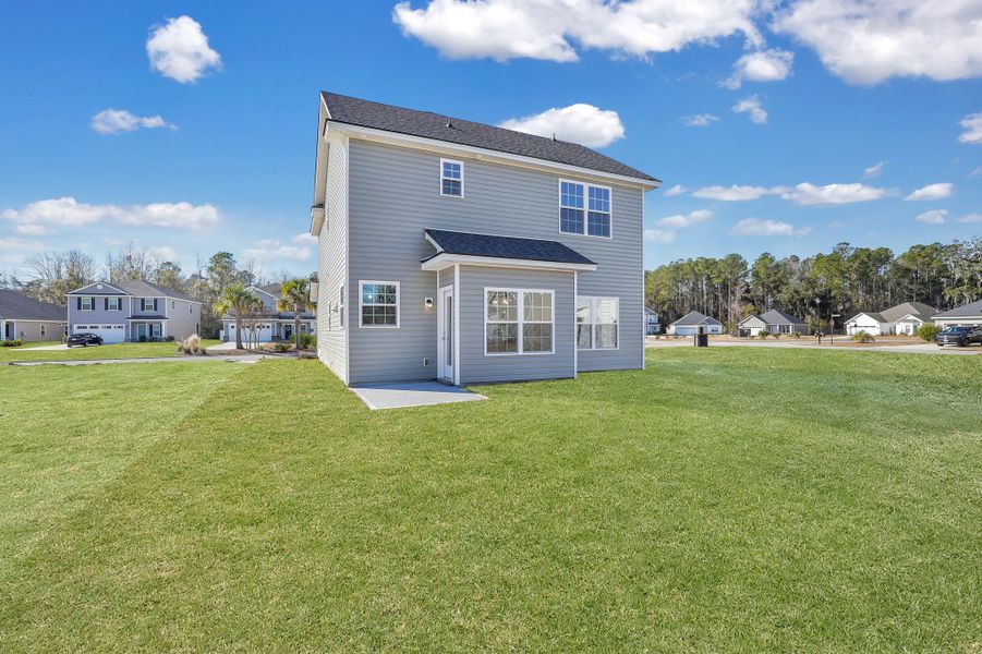 Rose Atoll - Rear Elevation | Ernest Homes