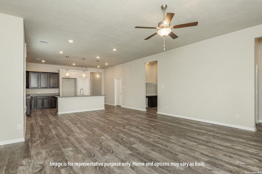 Spacious, unfurnished interior of a new home in Arroyo Ranch, Seguin (Image 6). Spacious, unfurnished interior of a new home in Arroyo Ranch, Seguin (Image 6).