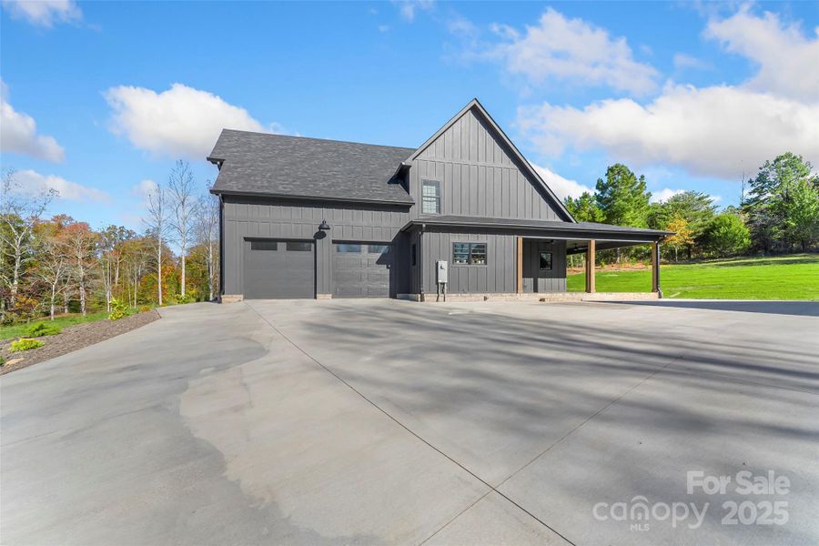 Image 34 of a home in .