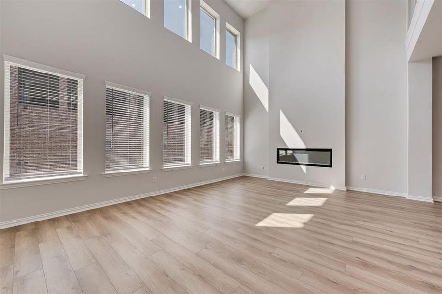 Spacious, unfurnished interior of a new home in , Frisco (Image 15).