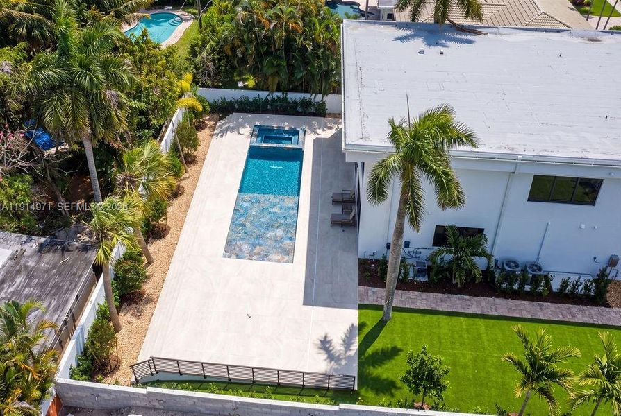 Community amenities in , Fort Lauderdale (Image 77).