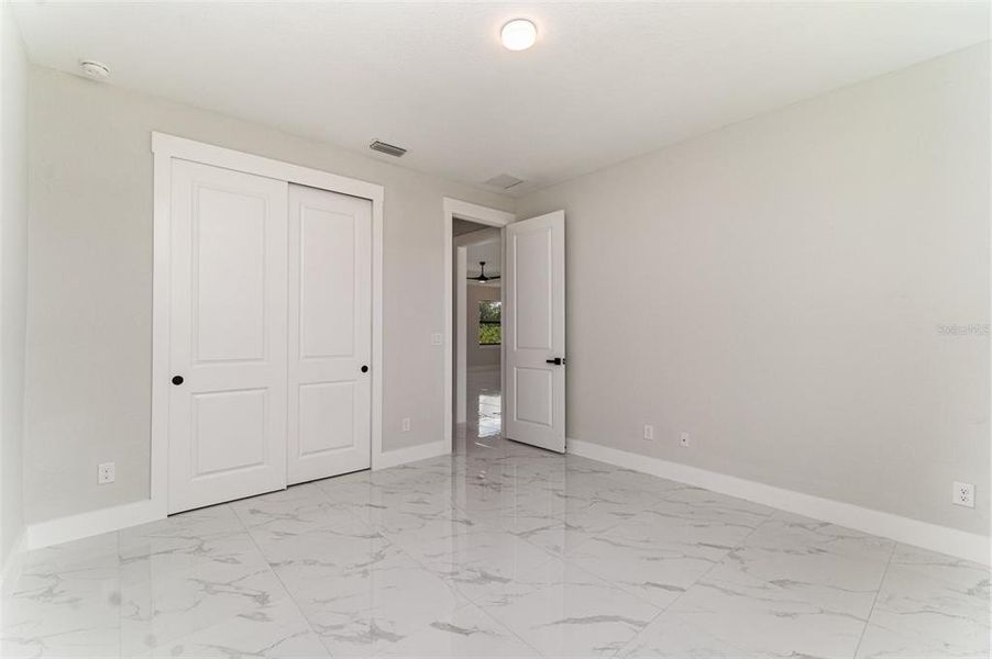 Spacious, unfurnished interior of a new home in , Lehigh Acres (Image 26).