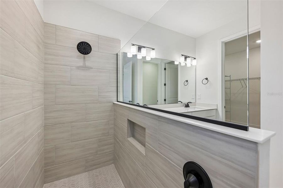 Close-up of interior finishes inside a home in , Ormond Beach (Image 18).