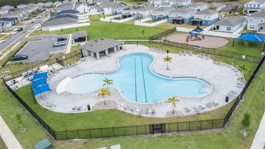 Community amenities in , Davenport (Image 23).