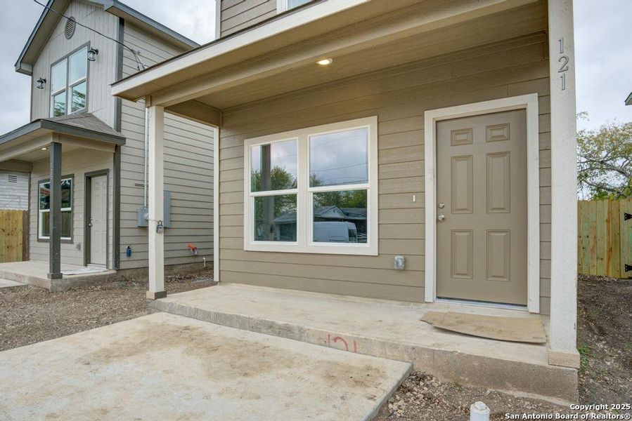 Exterior details and patio area of a home in , San Antonio (Image 4).