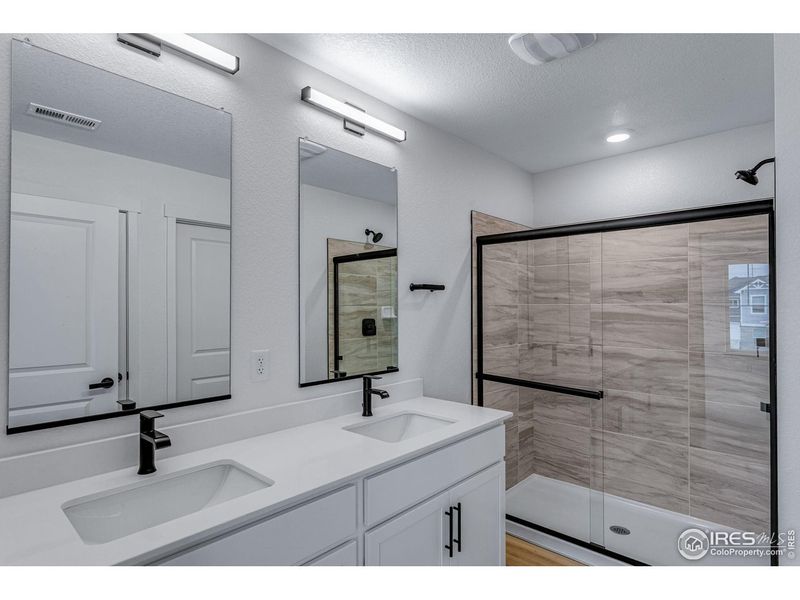 Furnished interior view inside a new home in Hansen Farm, Fort Collins (Image 8). Furnished interior view inside a new home in Hansen Farm, Fort Collins (Image 8).