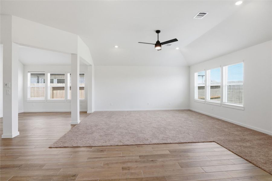 Spacious, unfurnished interior of a new home in , Alvin (Image 25). Spacious, unfurnished interior of a new home in , Alvin (Image 25).
