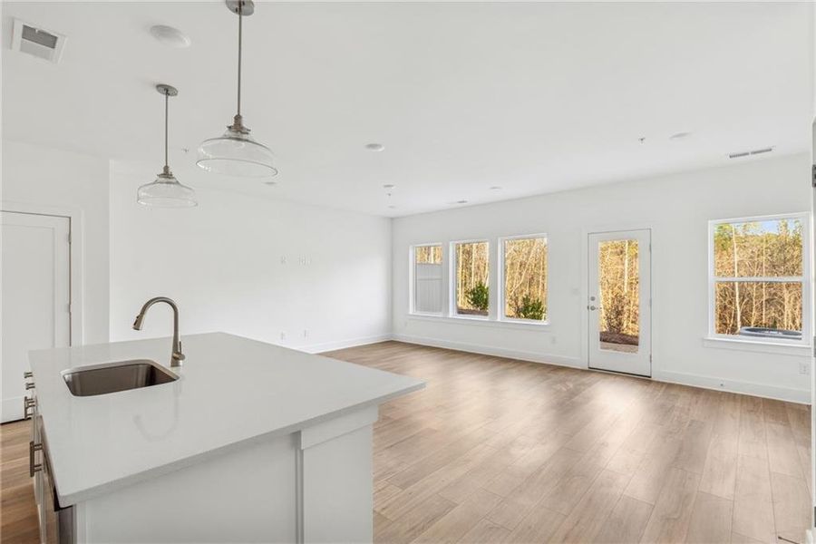 Spacious, unfurnished interior of a new home in Grandview Terrace, Canton (Image 11).