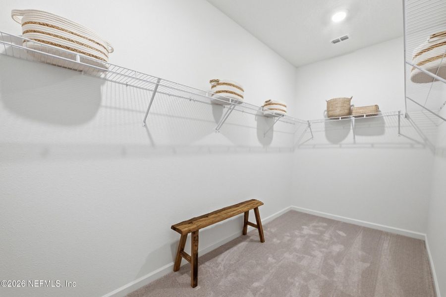 Spacious, unfurnished interior of a new home in Saddle Oaks, Jacksonville (Image 23). Spacious, unfurnished interior of a new home in Saddle Oaks, Jacksonville (Image 23).