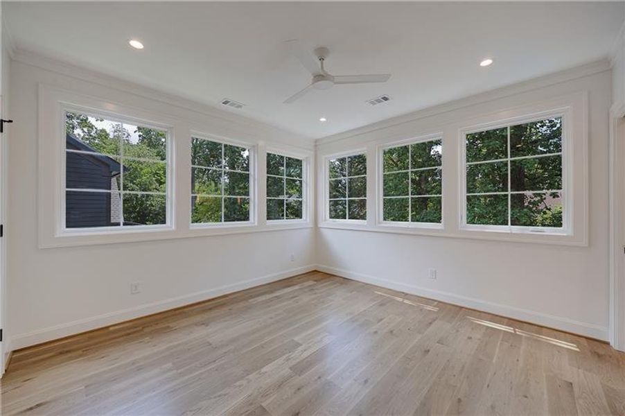 Spacious, unfurnished interior of a new home in , Atlanta (Image 96).