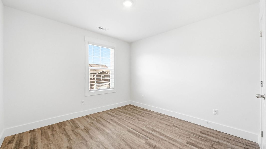 Spacious, unfurnished interior of a new home in The Arbor Townhomes, Kingsport (Image 17).