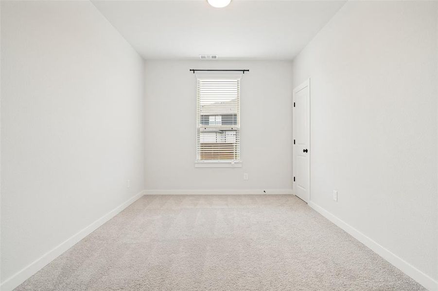 Spacious, unfurnished interior of a new home in , Mesquite (Image 22).