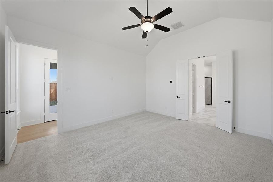 Spacious, unfurnished interior of a new home in Devonshire, Forney (Image 16).