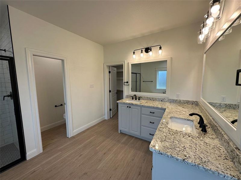 Furnished interior view inside a new home in , Abilene (Image 10).