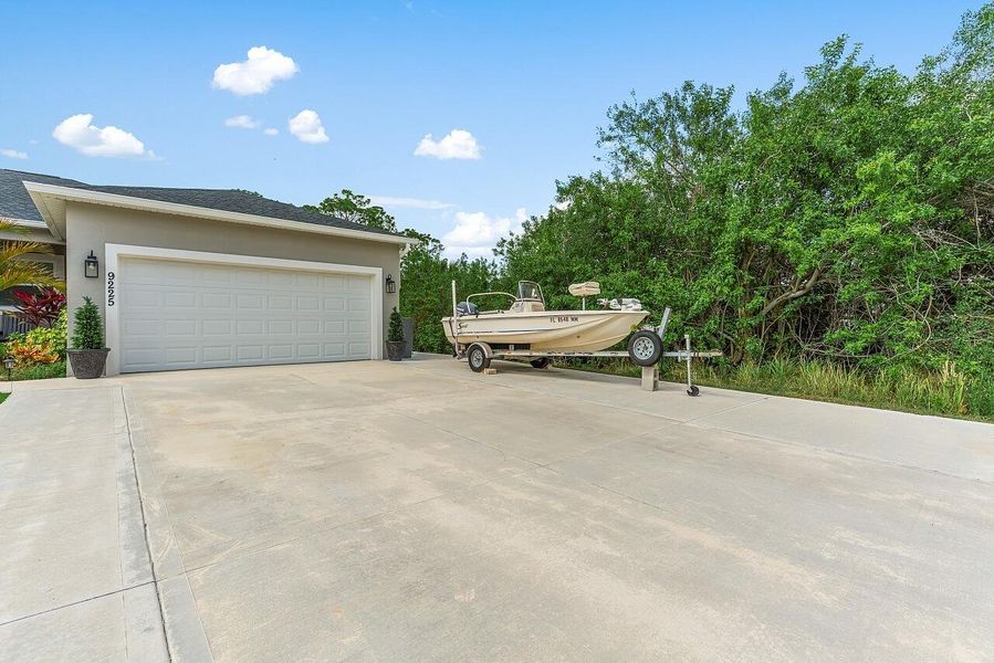 9225-103rd-Ct-HigMedia-012-1280