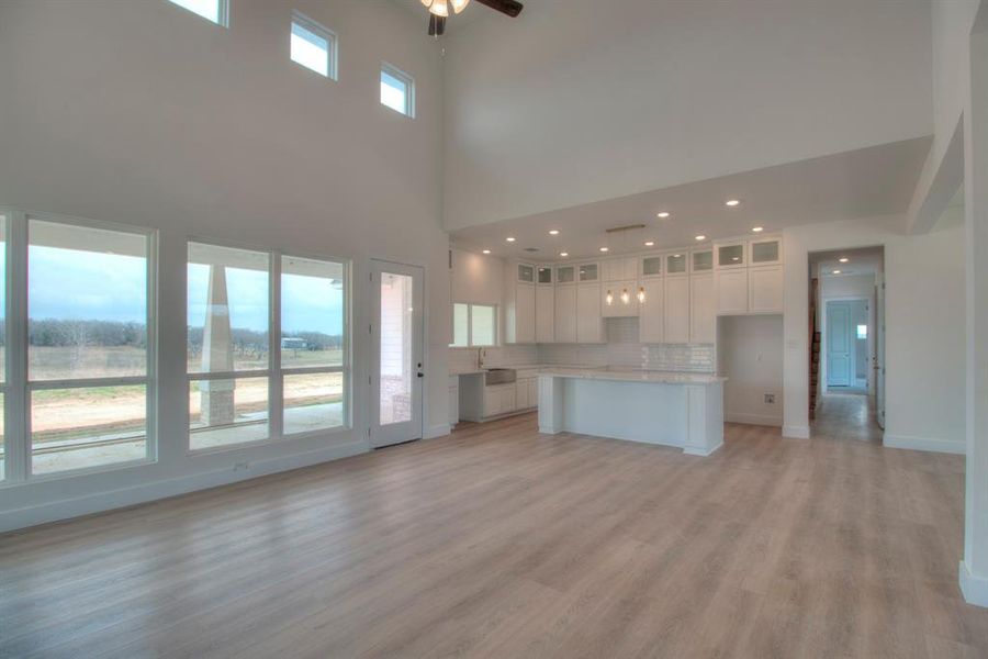 Spacious, unfurnished interior of a new home in , Sunset (Image 34).