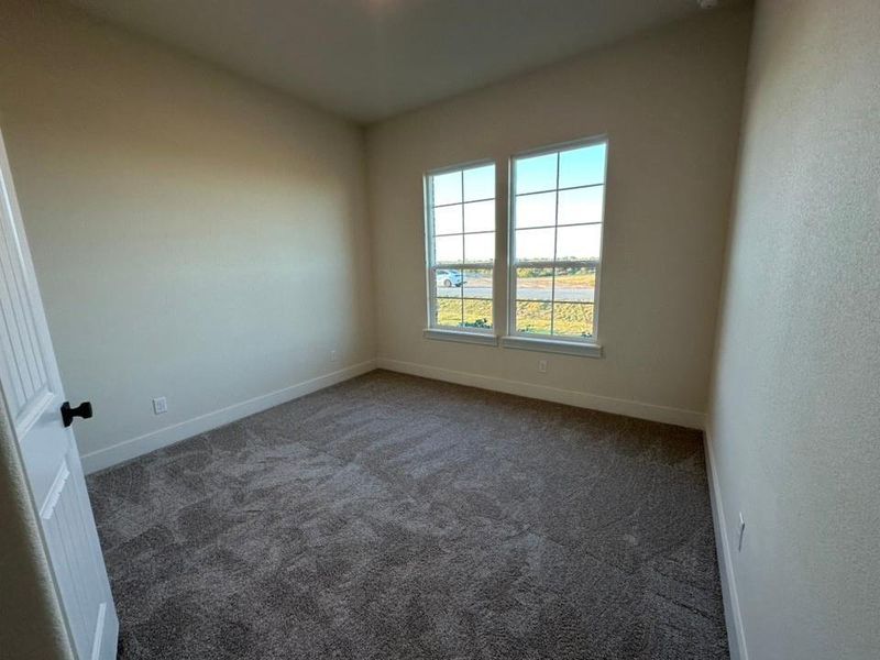 Spacious, unfurnished interior of a new home in Eagle Ridge Estates, Weatherford (Image 13).