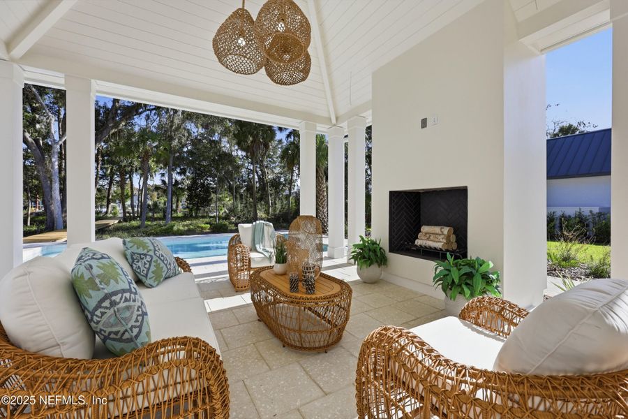 Exterior details and patio area of a home in , Ponte Vedra (Image 52).