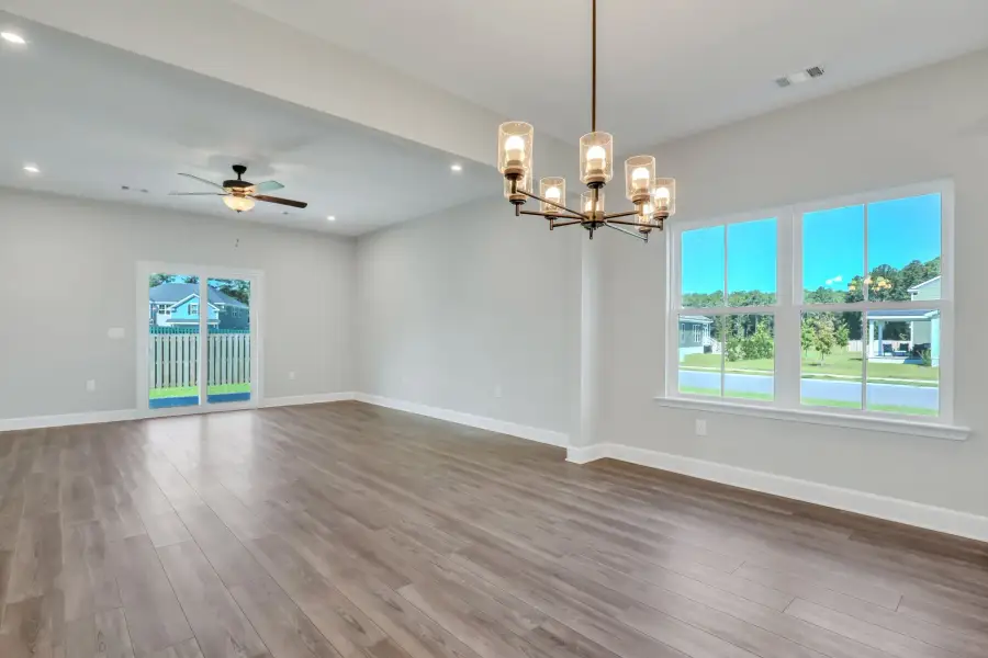 Sherwood – Dining Area Connecting to Great Room