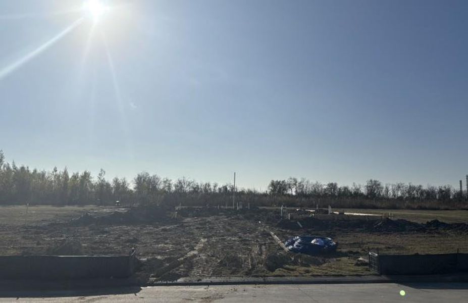 Site preparation for new homesites in Country Creek, Mont Belvieu (Image 18).