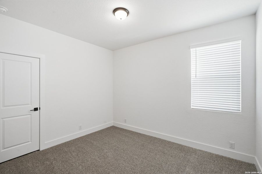 Spacious, unfurnished interior of a new home in Prominence, San Antonio (Image 23).