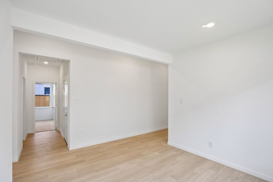 Spacious, unfurnished interior of a new home in Raburn Reserve 50s, Tomball (Image 21). Spacious, unfurnished interior of a new home in Raburn Reserve 50s, Tomball (Image 21).