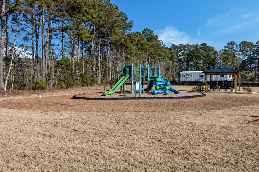 Community amenities in The Groves of Berkeley, Moncks Corner (Image 42).
