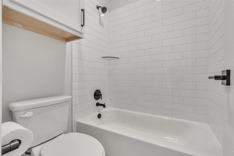Furnished interior view inside a new home in , Austin (Image 11).