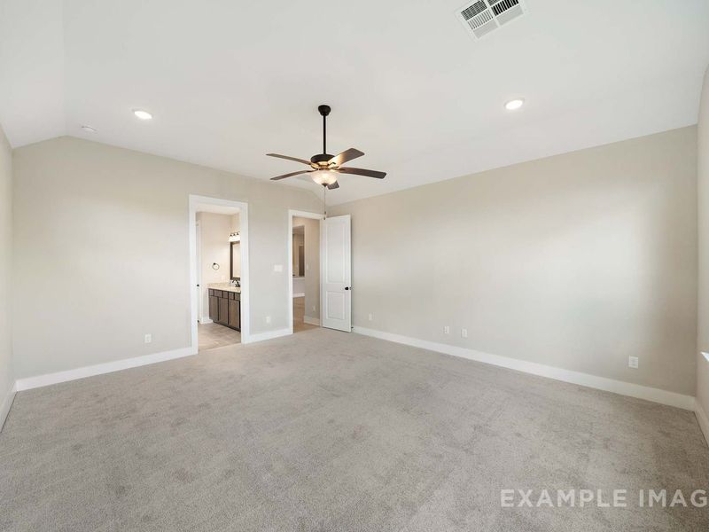Representative unfurnished interior of a home built from the The Elizabeth A by Davidson Homes LLC in Lago Mar, Texas City (Image 28).