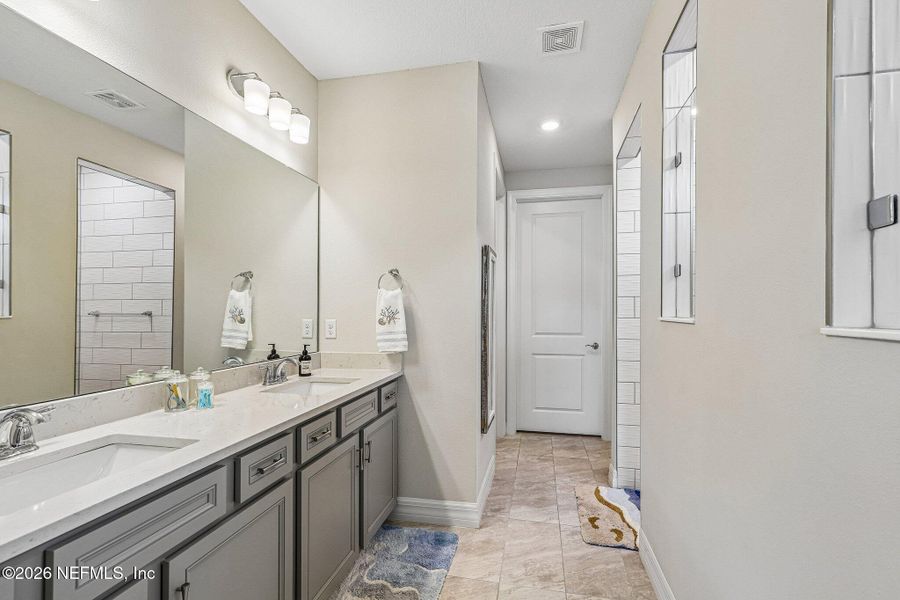 Furnished interior view inside a new home in , St. Augustine (Image 20).