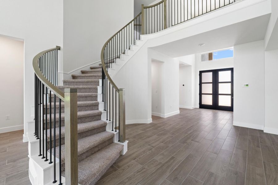 Spacious, unfurnished interior of a new home in Nolina, Georgetown (Image 28).