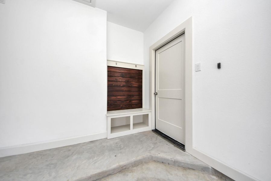 Spacious, unfurnished interior of a new home in , Houston (Image 40).