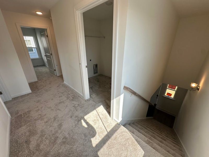 Image 20 of a home in Windsor.