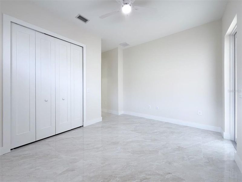 Spacious, unfurnished interior of a new home in , Port Charlotte (Image 35).