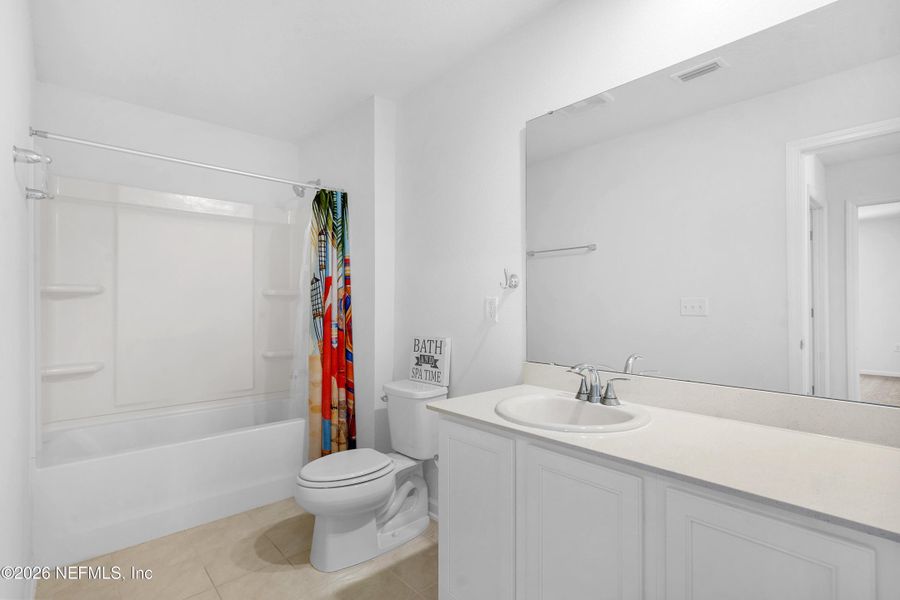 Furnished interior view inside a new home in , St. Augustine (Image 31).