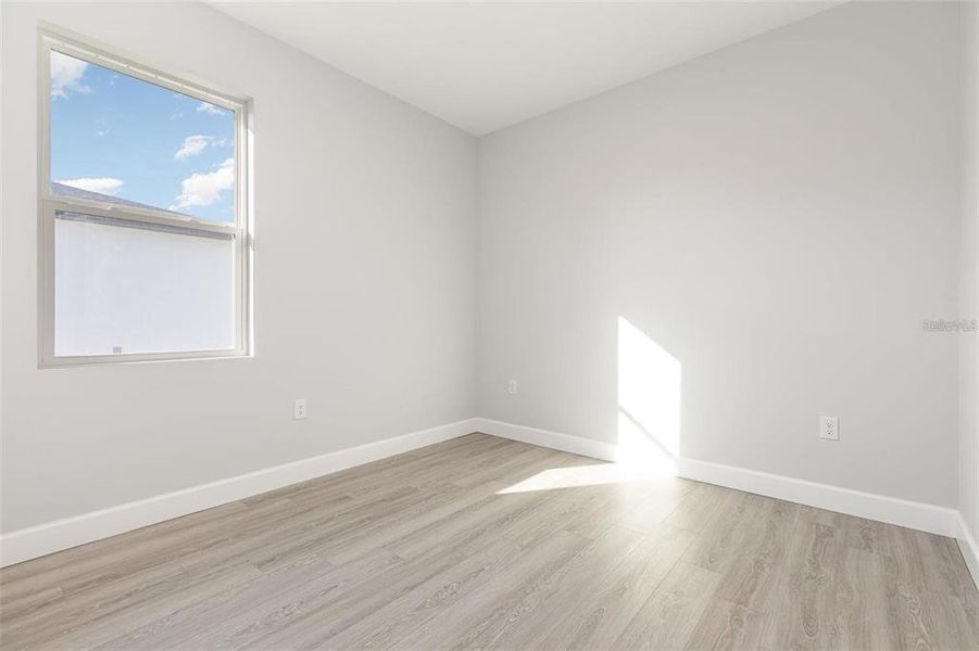 Spacious, unfurnished interior of a new home in , Port Charlotte (Image 11).