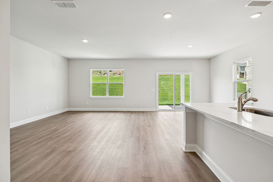 Representative unfurnished interior of a home built from the Brentley by Ashton Woods in Cades Bluff, Lebanon (Image 9).
