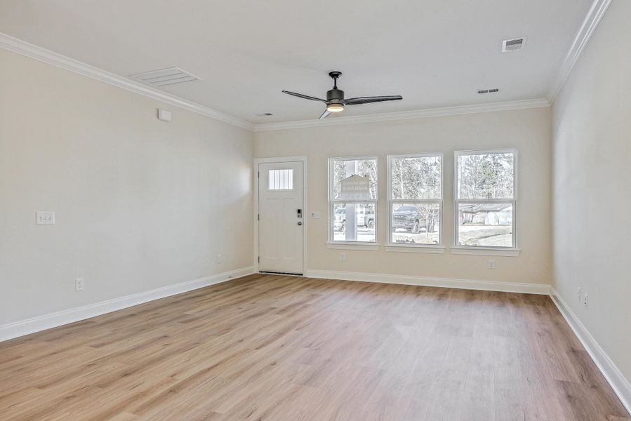 Spacious, unfurnished interior of a new home in , Summerville (Image 23).