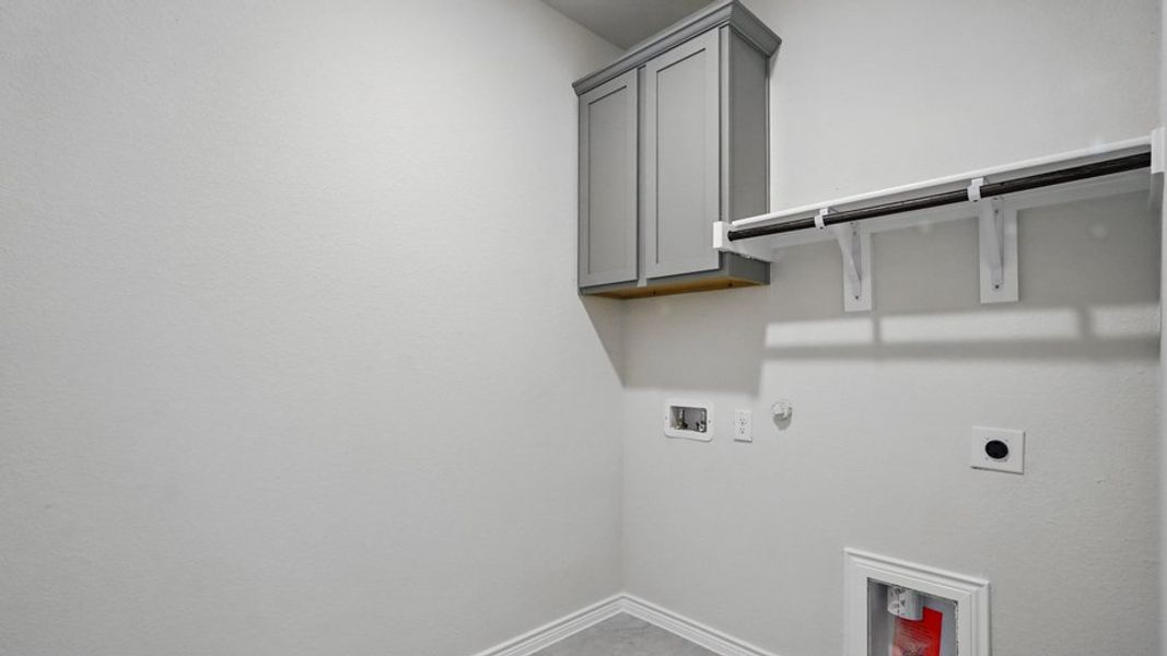Spacious, unfurnished interior of a new home in Lakewood Trails, Forney (Image 31).