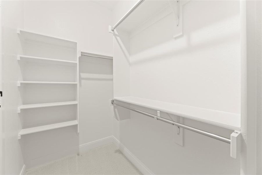 19. 2248 Aspen Chase - Closet