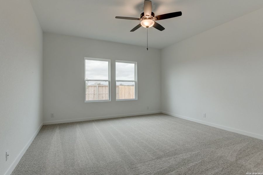 Spacious, unfurnished interior of a new home in Saddlebrook Ranch, Schertz (Image 18).
