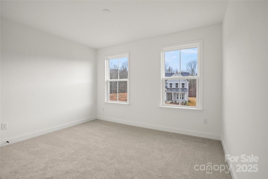 Spacious, unfurnished interior of a new home in Forest Creek, Waxhaw (Image 28).