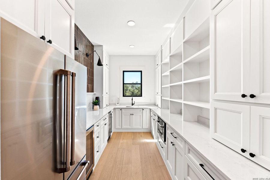 Furnished interior view inside a new home in , Bulverde (Image 40). Furnished interior view inside a new home in , Bulverde (Image 40).