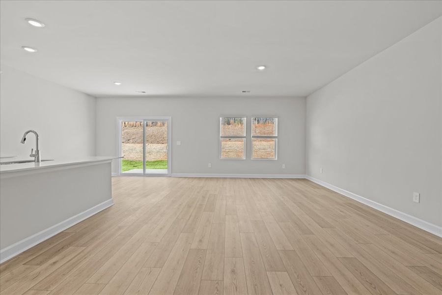 Spacious, unfurnished interior of a new home in Creek Ridge - Signature Collection, Spartanburg (Image 14). Spacious, unfurnished interior of a new home in Creek Ridge - Signature Collection, Spartanburg (Image 14).