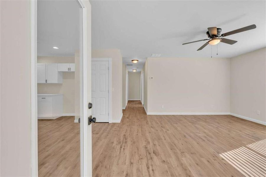 Spacious, unfurnished interior of a new home in , Temple (Image 12).