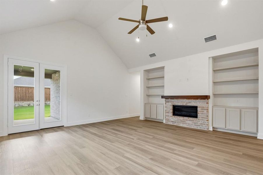 Spacious, unfurnished interior of a new home in Waterscape: 50ft. lots, Royse City (Image 14). Spacious, unfurnished interior of a new home in Waterscape: 50ft. lots, Royse City (Image 14).