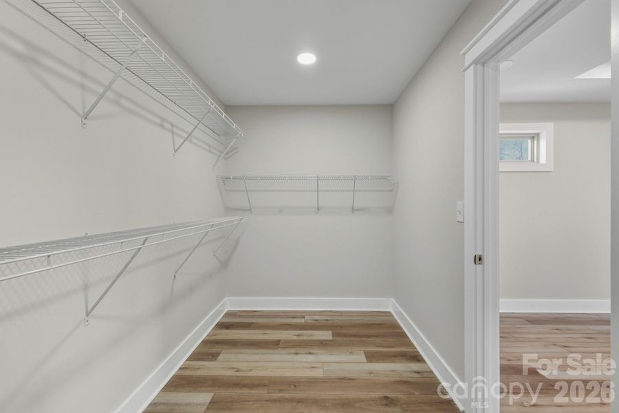 Spacious, unfurnished interior of a new home in , Concord (Image 20).