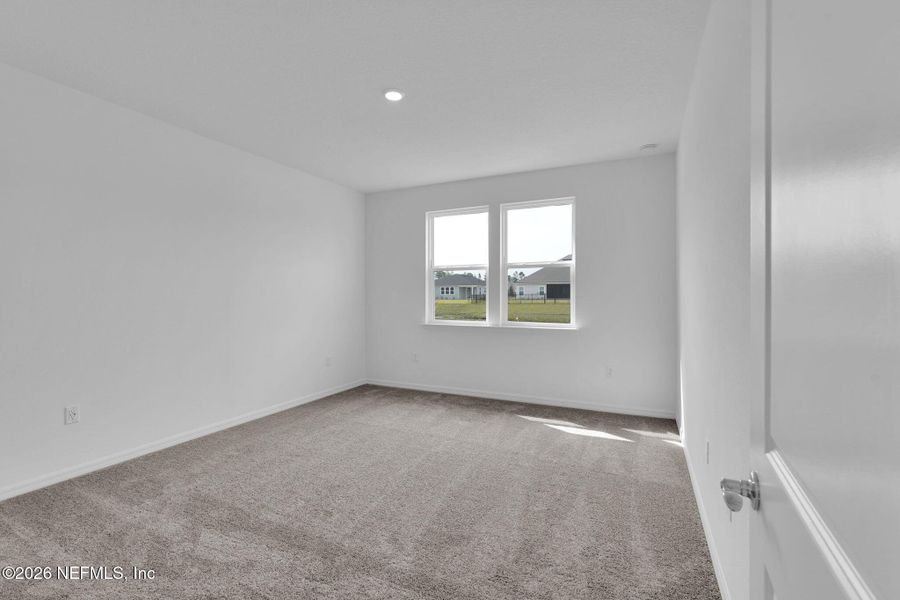 Spacious, unfurnished interior of a new home in Hyland Trail, Green Cove Springs (Image 10).