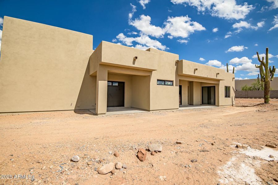 Shop w garage door out back