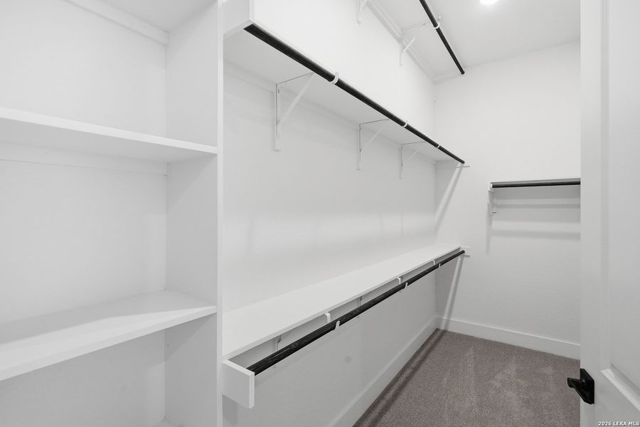 Image 35 of a home in Prominence.